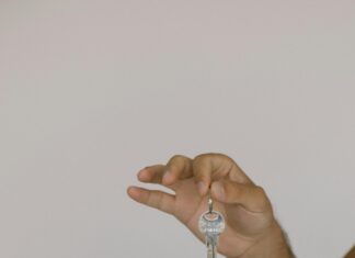 How Long Do You Have to Transfer Property After Death? Discover Now!